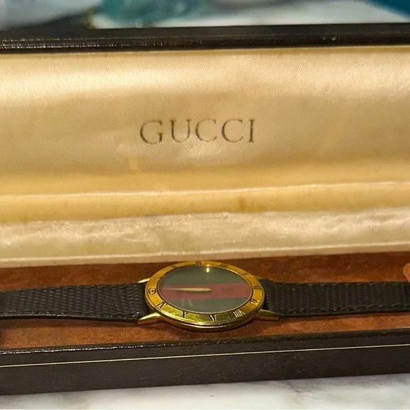 Men’s Vintage 3000m Gucci Gold Plated Quartz Wrist Watch - Picture 1 of 9
